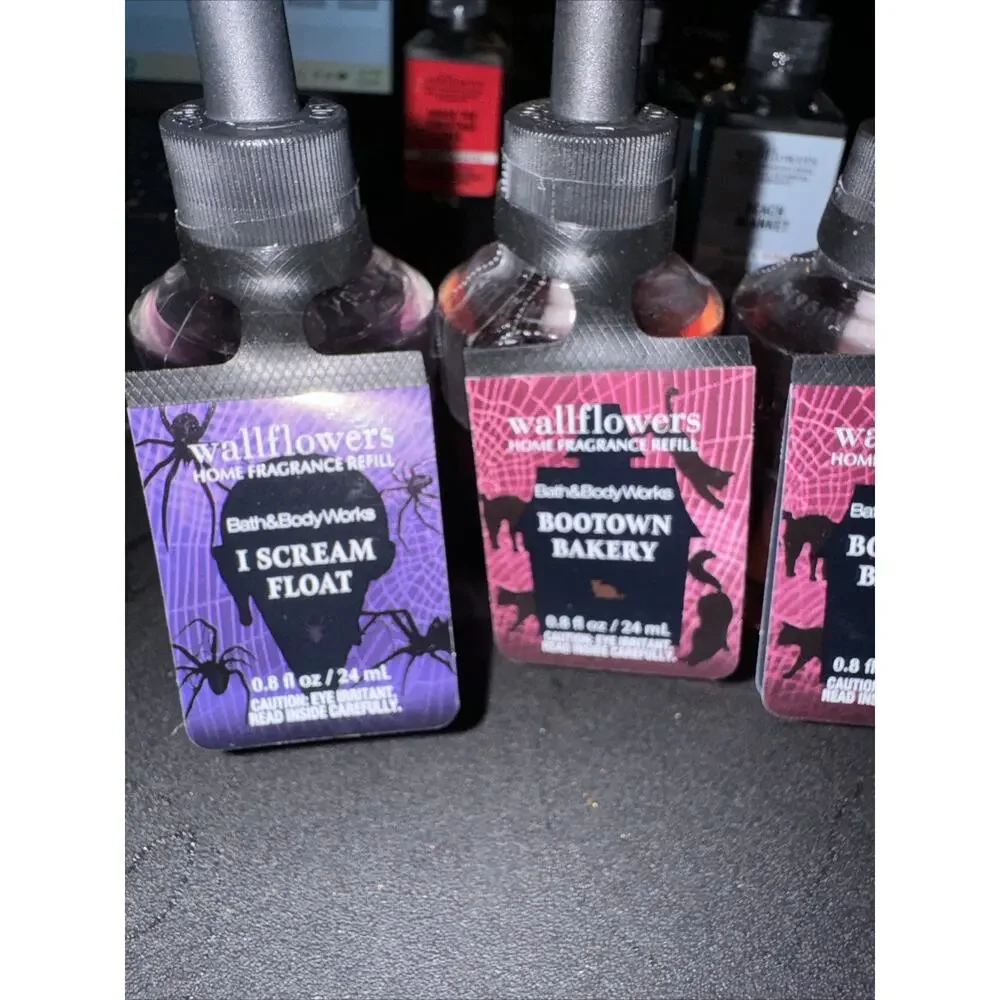 5 Bath & Body Works Wallflower Refill Bulb Halloween BOOTOWN BAKERY Scream Float